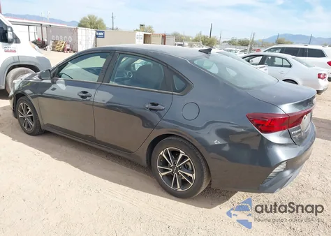 2022 Kia Forte Lxs z USA, uszkodzony, nr VIN 3KPF24AD6NE491654